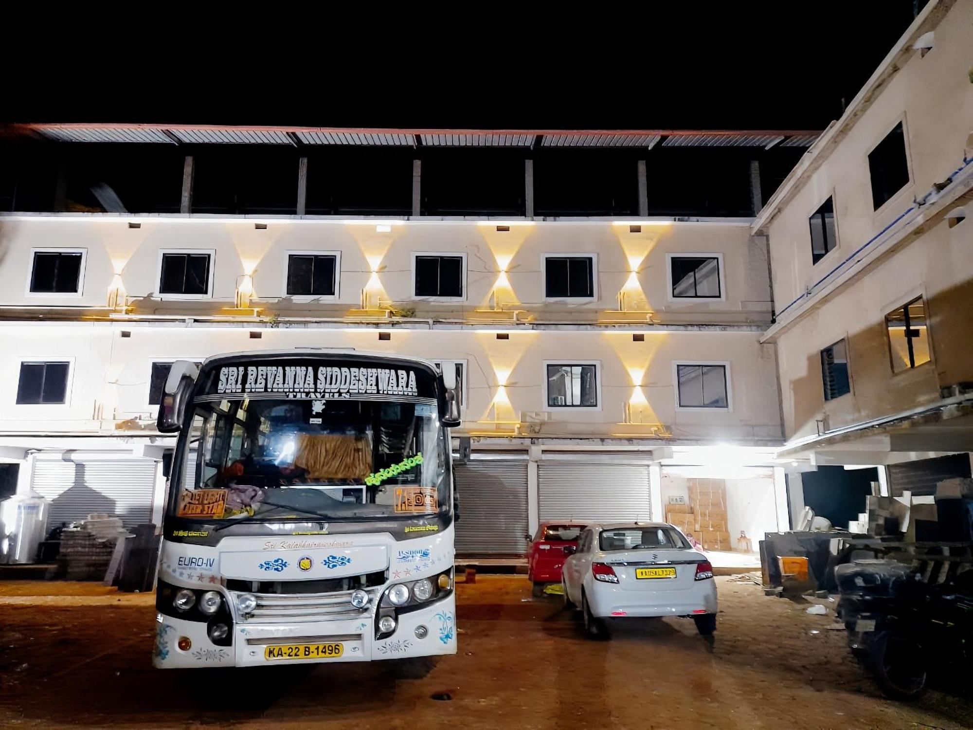 Kamath Inn Māvalli Exterior foto